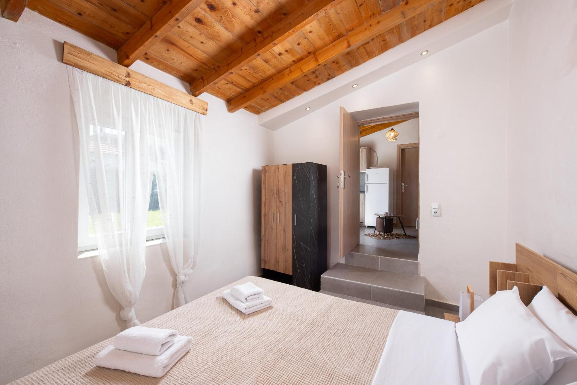 Kentrikon Rooms III & Mint House Limenária Eksteriør bilde