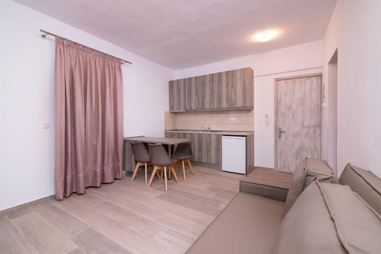 Kentrikon Rooms III & Mint House Limenária Eksteriør bilde